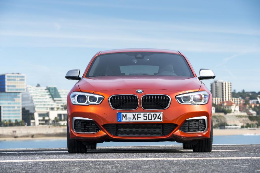  BMW M135i 3-Door 2015 года  (фото 7 из 35)